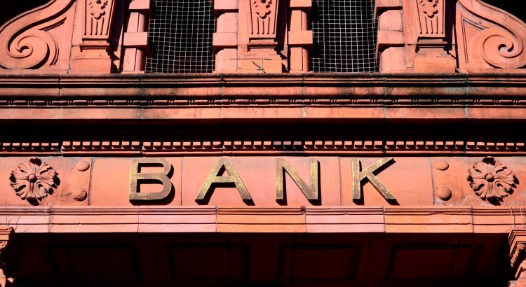 What is Traditional Banking & How Does It Work? - United States